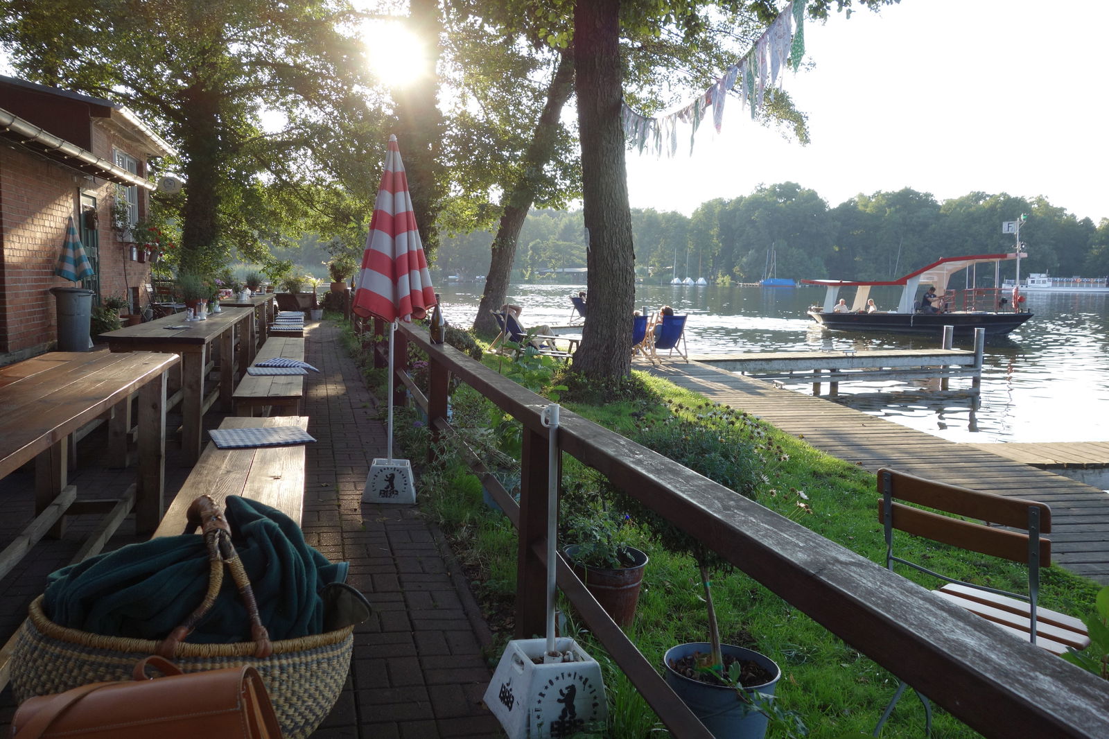 Hof Obst – Stauden, Kräuter und Tiere im Dosse-Seen-Land