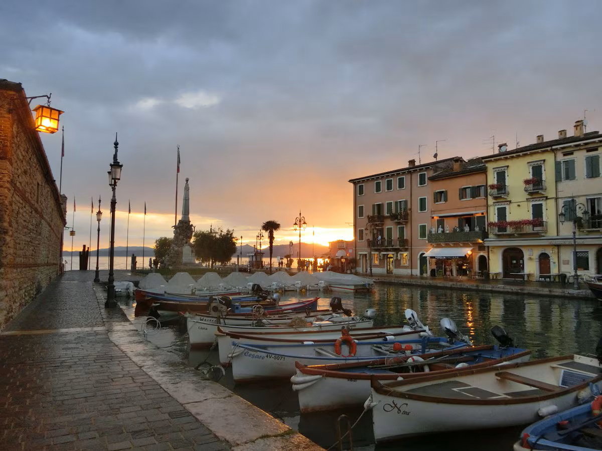 Appartement in antikem Schloss in Lazise