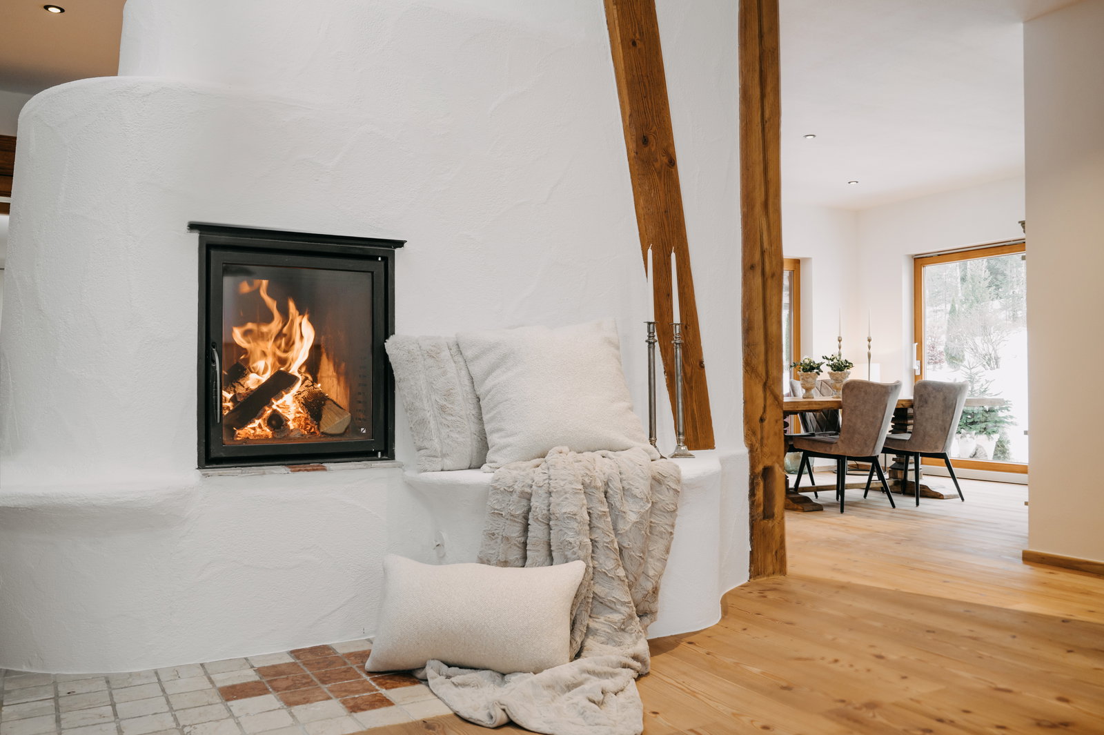 Mika Hof 360m² Freiraum im Alleinlage mit Terrasse und Bergblick