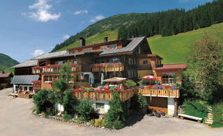 Biobauernhof Gehrnerhof Warth am Arlberg aus Warth