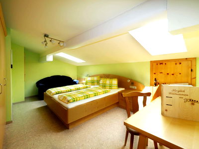 Schlafzimmer Wohnung Typ Blumenwiese