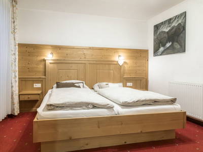 Bild 83 aus  Grußberggut