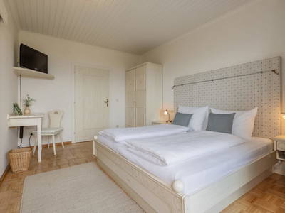 Bild 211 aus  Pleschinhof