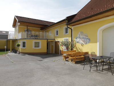 Bild 2 aus  Pension Hareter