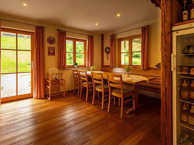 Hirschbergstube - Ferienhof Sinz - Bild: Julie Baaske www.whiite.space