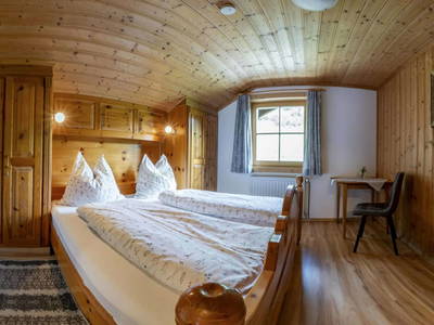 Bild 62 aus  Niederarnigerhof