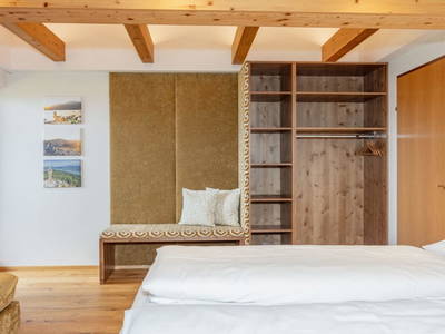 Bild 69 aus  Pleschinhof