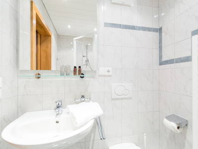 Bad von Zimmer Tirol