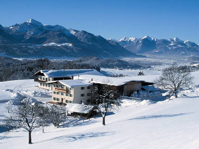 Winterpanorama 5 Sterne Bauernhof Daxlberger Hof