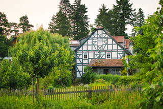 LandSelection Märchen-Kinderbauernhof Ponyhof  -  Weidelshof                    Kassel-Edersee-Berge aus Naumburg