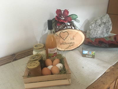 Bild 9 aus  Bioland Bauernhof Hausergut