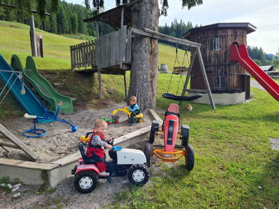 Bild 8 aus  Eschbachhof - Ihr Kinderbauernhof mit Herz