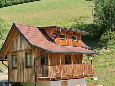 Bild 2 aus  Hütte am Bach