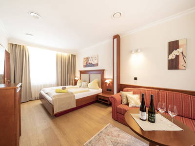 Bild 36 aus  Weingut STRAWANZER Donabaum