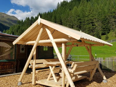 Grillecke mit Gasgrill