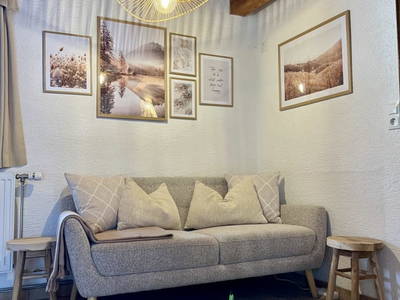 Bild 5 aus  Umundum Hütte