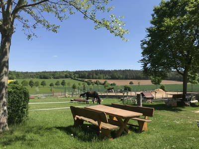 Grillplatz mit Freizeitbereich und entstpannter Aussicht