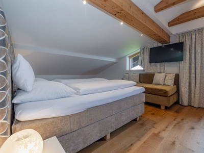 Bild 141 aus  Pleschinhof