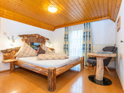 Bild 66 aus  Palfenhof