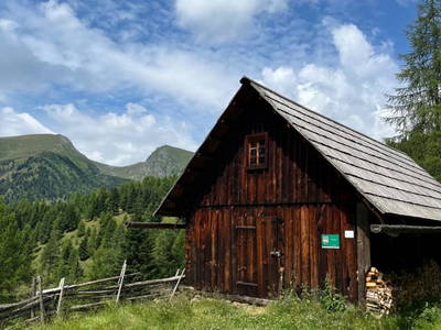 Bild 24 aus  Dreicharhütte