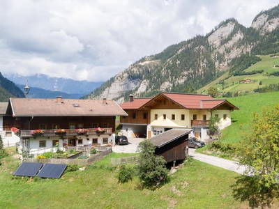 Bild 40 aus  Lambachhof