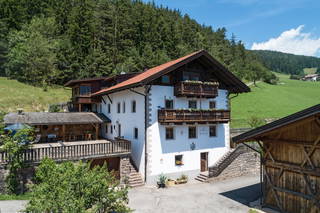 Oberpiskoihof, Auszeit in den Südtiroler Dolomiten aus Villnöß