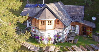 Bergfriedhütte aus Finkenstein am Faaker See