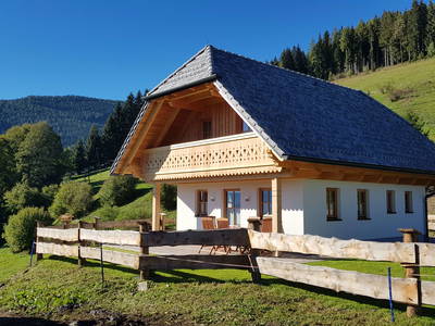 Bild 2 aus  Almhütte Wiedhupf