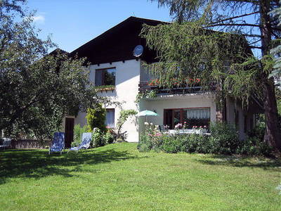 Bild 2 aus  Gästezimmer Weiß