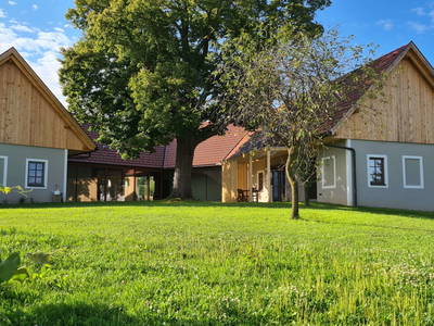 Bild 2 aus  WEIN DOMIZIL ZIEGER