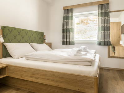 Bild 5 aus  Peterlehen