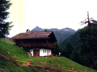 Bild 2 aus  Lärch Hütte