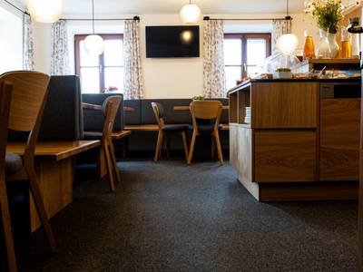 Bild 180 aus  Zehentnerhof