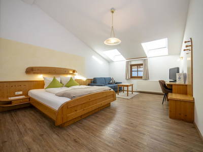 Bild 77 aus  Hof Unterhuben