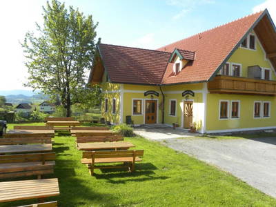 Bild 2 aus  Gästehaus Lisa - Buschenschank Eckfastl