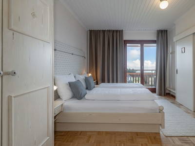 Bild 208 aus  Pleschinhof