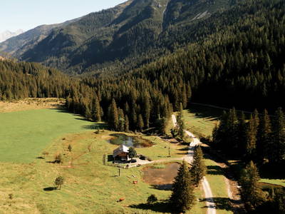 Bild 2 aus  Angerstadl