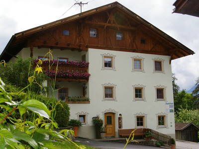 Bild 2 aus  Thalerhof- Tauch ein in den Garten der Sinne