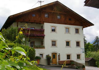 Thalerhof- Tauch ein in den Garten der Sinne aus Roppen