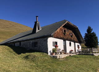 Grubsteigalmhütte am Trattberg aus Sankt Koloman