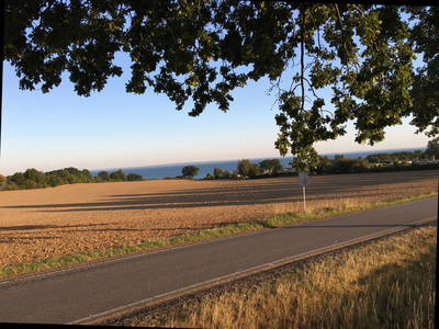 Spaziergang von Brodau nach Rettin - Felder und Meer - Ferienhof Kluvetasch