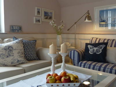 ... im  Haus Silbermöwe die gemütliche maritime Sofaecke
