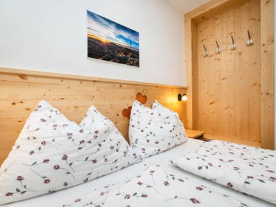 Bild 107 aus  Ausserraingut