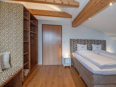 Bild 59 aus  Pleschinhof