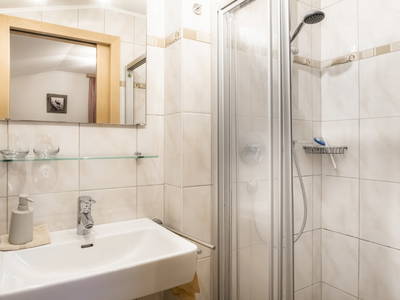 Bild 81 aus  Grußberggut