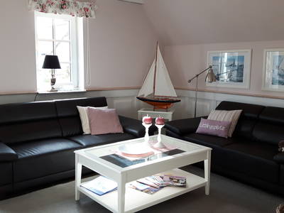 gemütliche Sofaecke im Haus Kranich