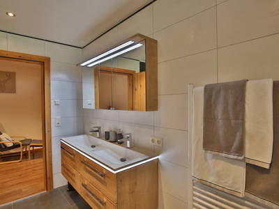 Bild 68 aus  Alpboden