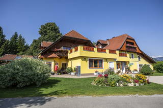 Kuchlbauer aus Neumarkt in Steiermark