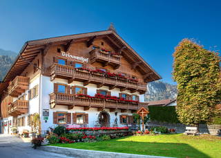 Brixnerhof im Zillertal aus Schlitters