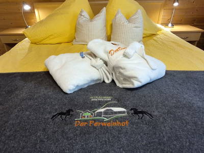 Bild 247 aus  Der Perweinhof